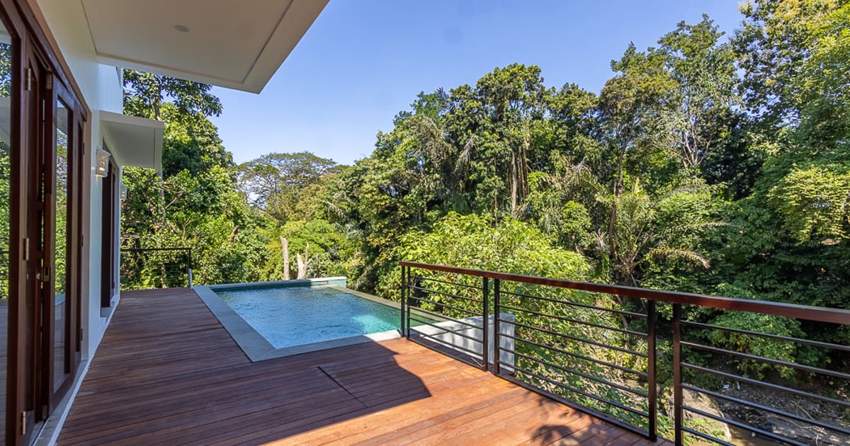 Freehold Property Riverside Stunning Villa In Gatsu Timur in Denpasar Timur