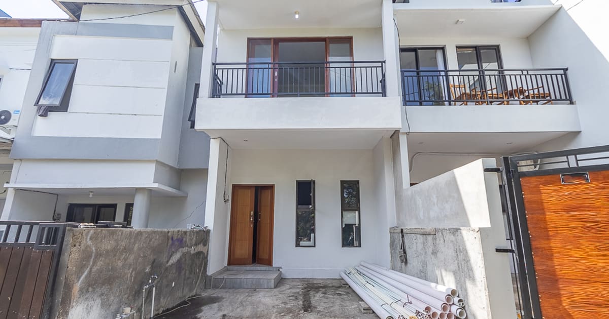 Freehold Property Modern House With Gwk Statue View in Jimbaran