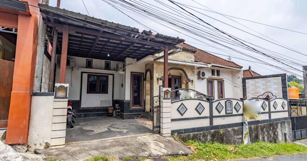 Freehold Property Modern 2br House In West Gatsu in Denpasar Barat