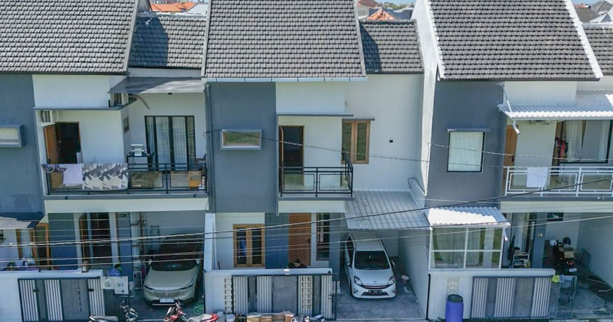 Freehold Property Stunning Ricefield View 3br House In Pedungan in Denpasar Selatan