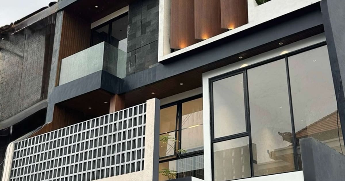 Freehold Property Stunning 4 Bedroom Timeless Contemporary House In Renon Rare Opportunity in Renon