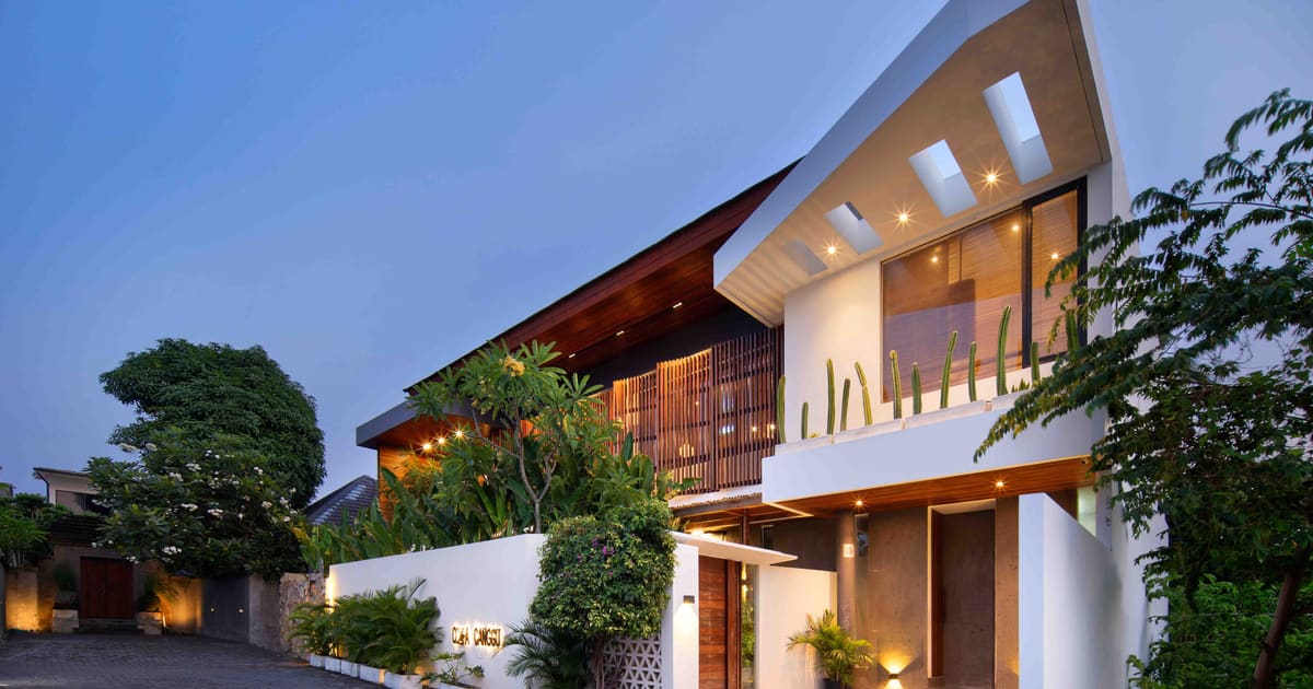 Freehold Villa Modern Tropical Luxurious Villa In Canggu in Canggu