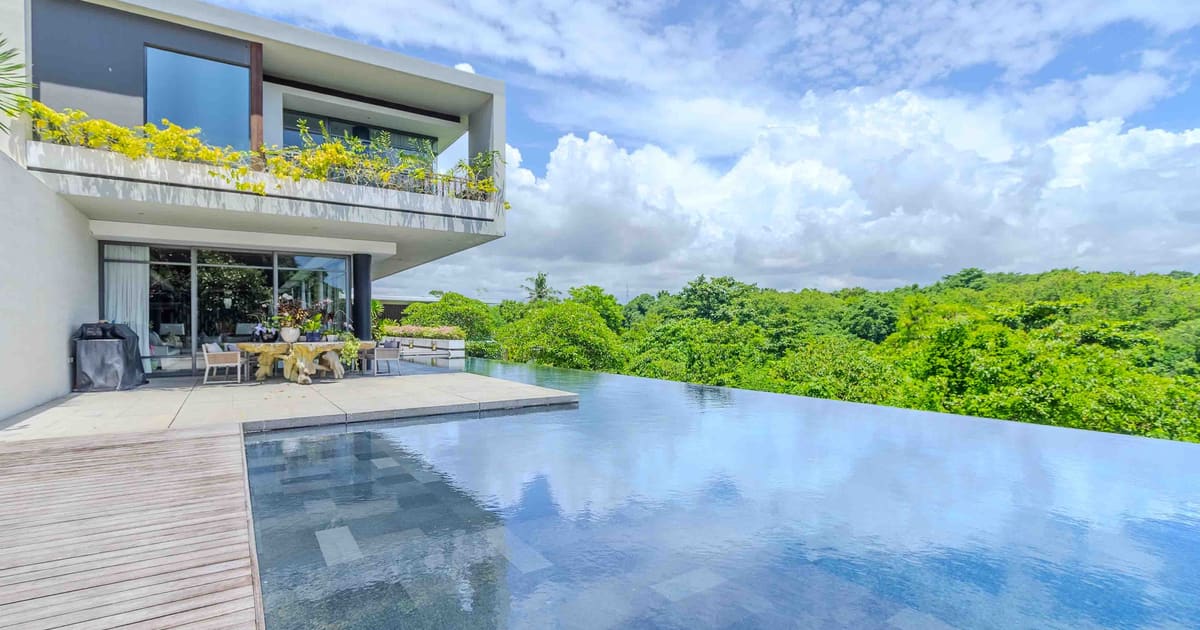 Vila Hak Milik Villa Mewah Dengan Pemandangan Jungle, Laut & Gunung — Ketewel in Ketewel