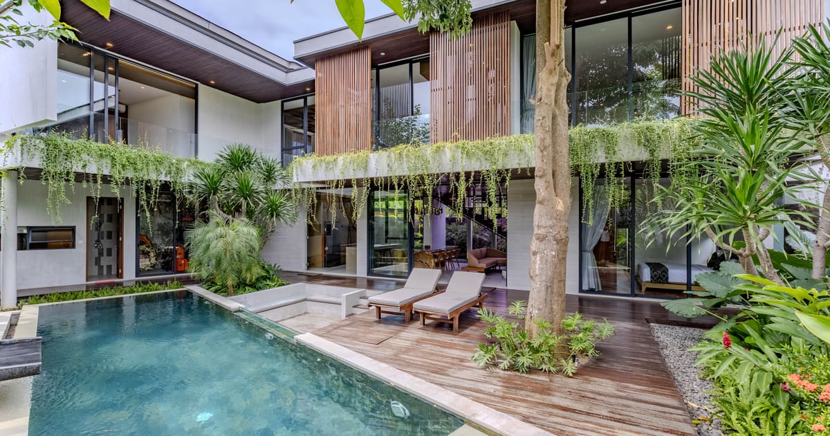 Freehold Villa Luxury Family Living & Lifestyle Asset In Prime Umalas in Umalas