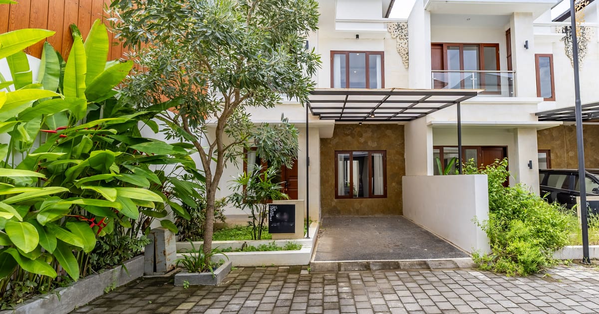 Freehold Property Balinese Modern House One Gate System In Nusa Dua in Nusa Dua