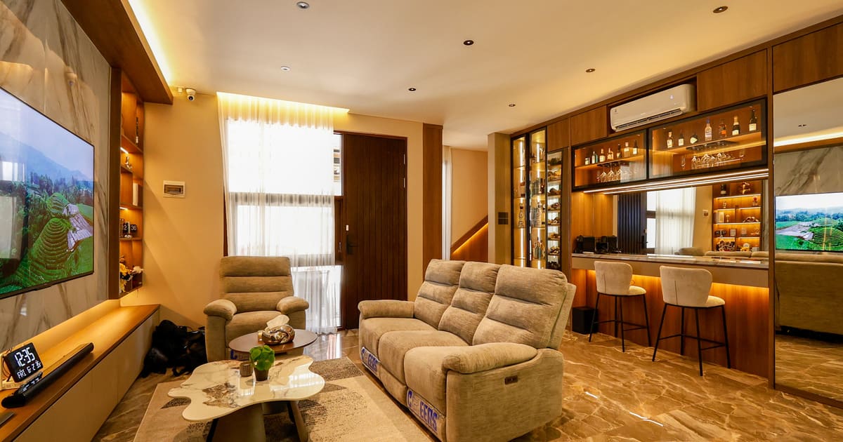 Freehold Property Luxury Move-In Ready Home At Adhiwangsa Residence in Denpasar Selatan