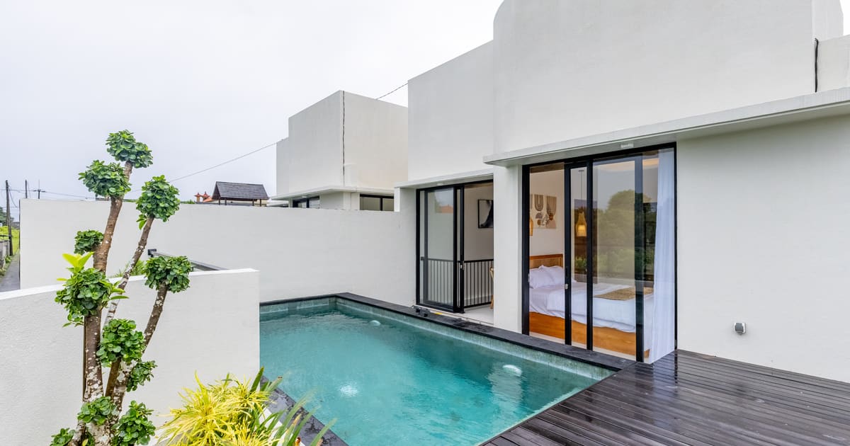 Freehold Villa Modern Santorini Villa With Gwk View – Jimbaran in Jimbaran