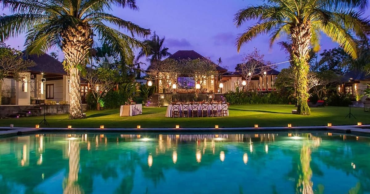 Vila Hak Milik Estate Mewah Dengan Lapangan Tenis Di Canggu – Luas 3900m² in Canggu