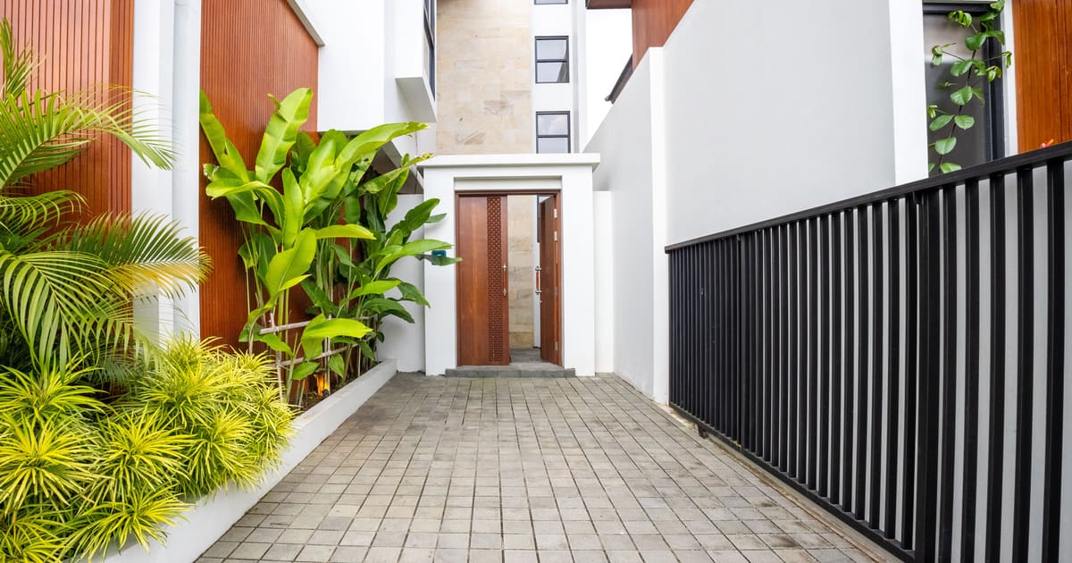 Freehold Villa Modern Tropical 3-Bedroom Villa With Rooftop – Pejeng, Tampaksiring in Ubud