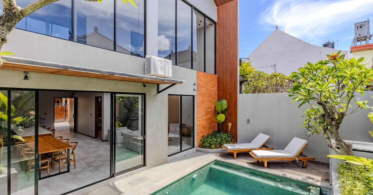 Freehold Villa Modern Tropical 3br Villa With Rooftop & High Ceiling In Sanur in Sanur Residential