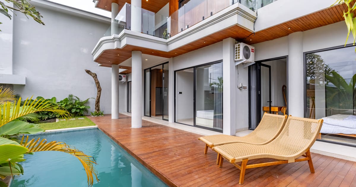 Freehold Property Modern Tropical Villa With Commercial Shophouse in Munggu