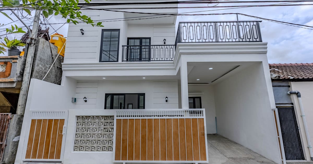 Properti Hak Milik Rumah Baru 2 Lantai Sidakarya Denpasar in Denpasar Selatan
