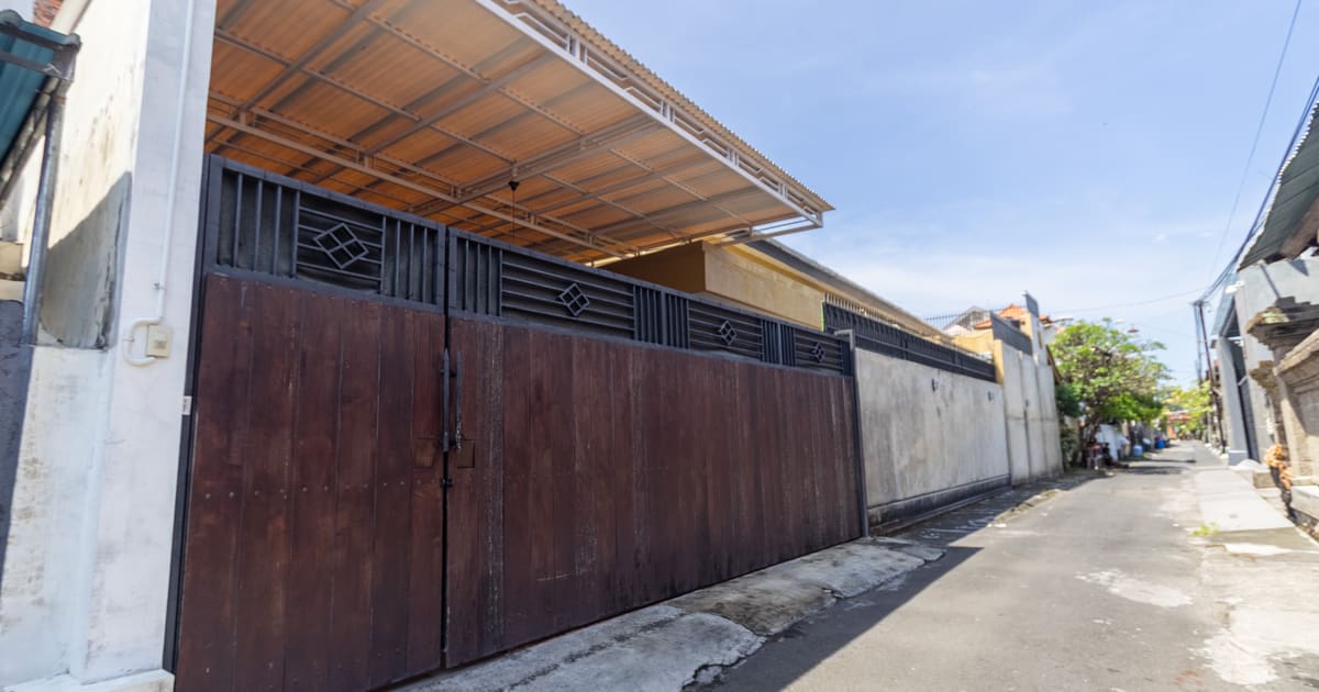 Properti Hak Milik Rumah Luas Strategis Di Pusat Kota Sanglah Denpasar in Denpasar Barat