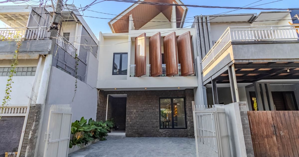 Freehold Property Brand New Modern 4br House In Renon in Renon
