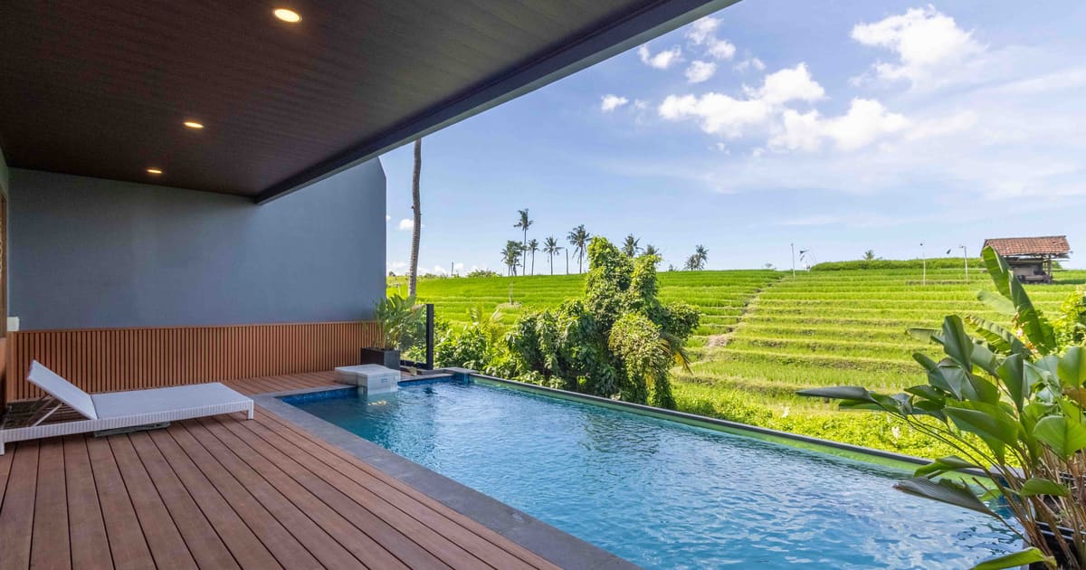 Vila Hak Milik Villa Mewah Dengan Pemandangan Sawah Di Pererenan – Fully Furnished Dengan Kolam Renang Infinity in Pererenan