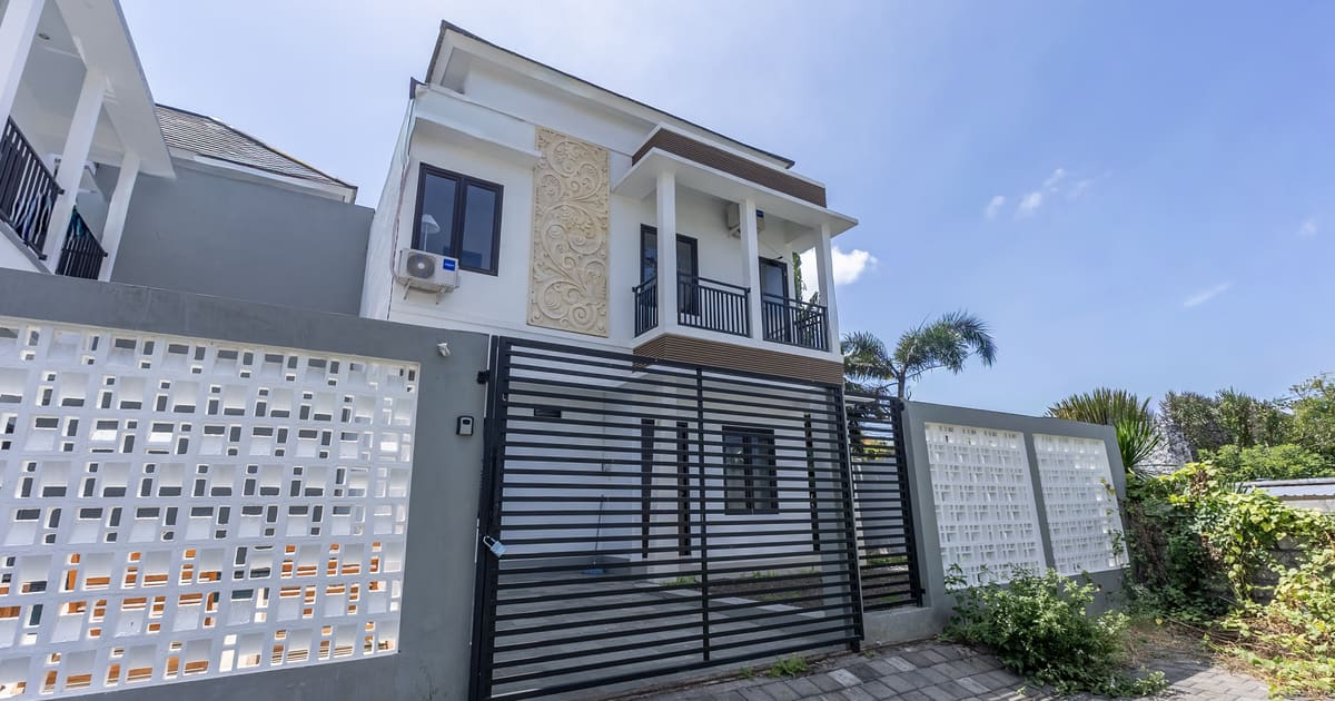 Properti Hak Milik Rumah Modern 2 Lantai Fully Furnished – Nusa Dua in Nusa Dua