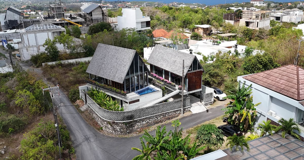 Freehold Villa Modern 4br Wooden Villa With Private Pool & Garden In Uluwatu in Uluwatu