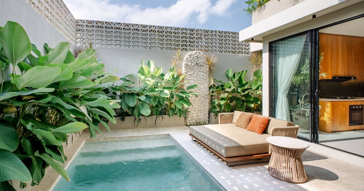 Freehold Villa Modern Tropical 2-Bedroom Freehold Villa With Private Pool in Babakan