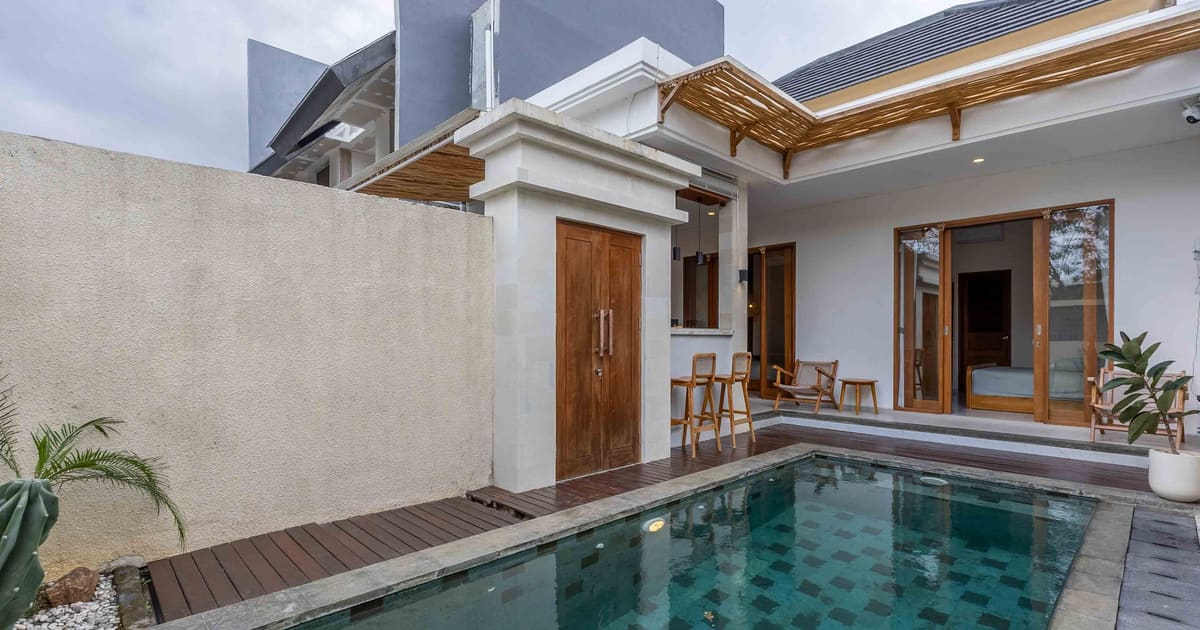 Vila Hak Milik Vila Fully Furnished 2 Kamar Dengan Kolam Renang Pribadi Di Ungasan in Ungasan