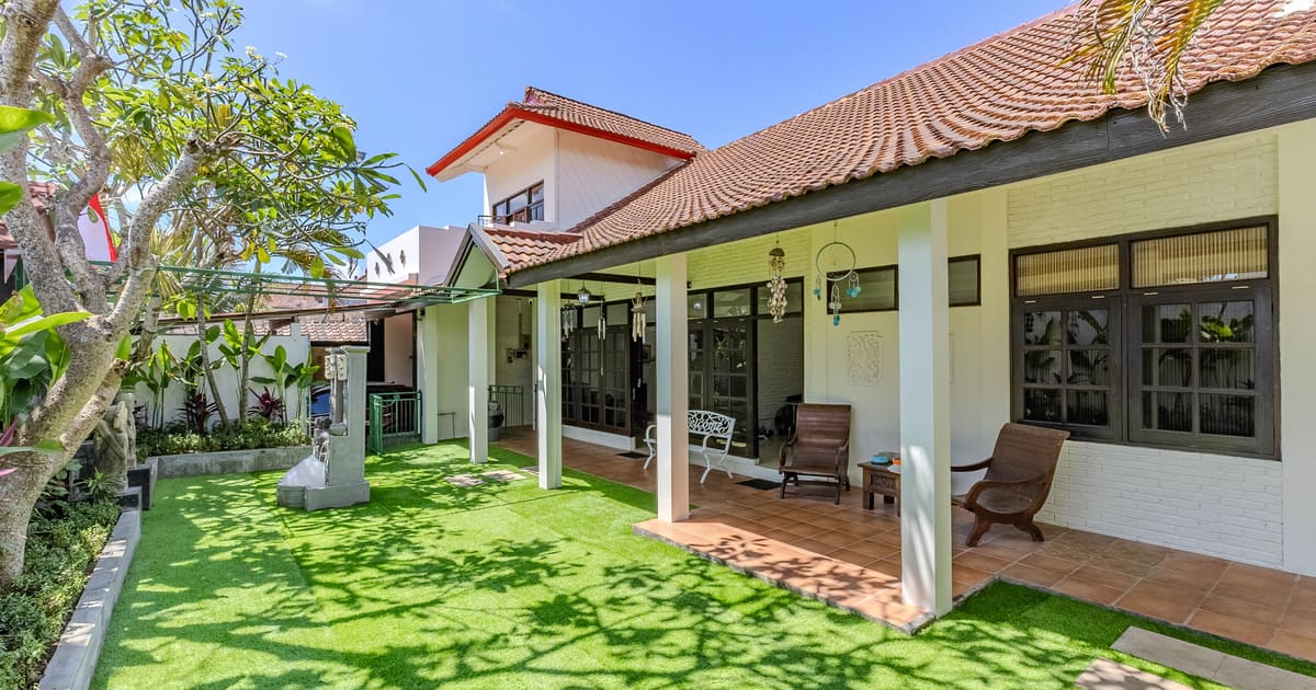 Freehold Property Exclusive Tropical 4+1br House In Nusa Dua in Nusa Dua