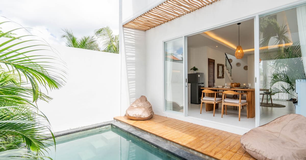 Leasehold Villa 4-Bedroom Modern Tropical Villa In Padonan, Canggu – Ideal Investment With Private Pool in Padonan