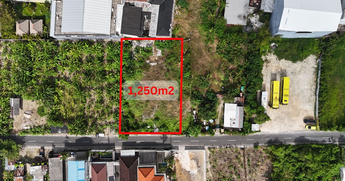 Freehold Land Strategic 1,250 M² Land For Sale In Sunset Road in Kuta