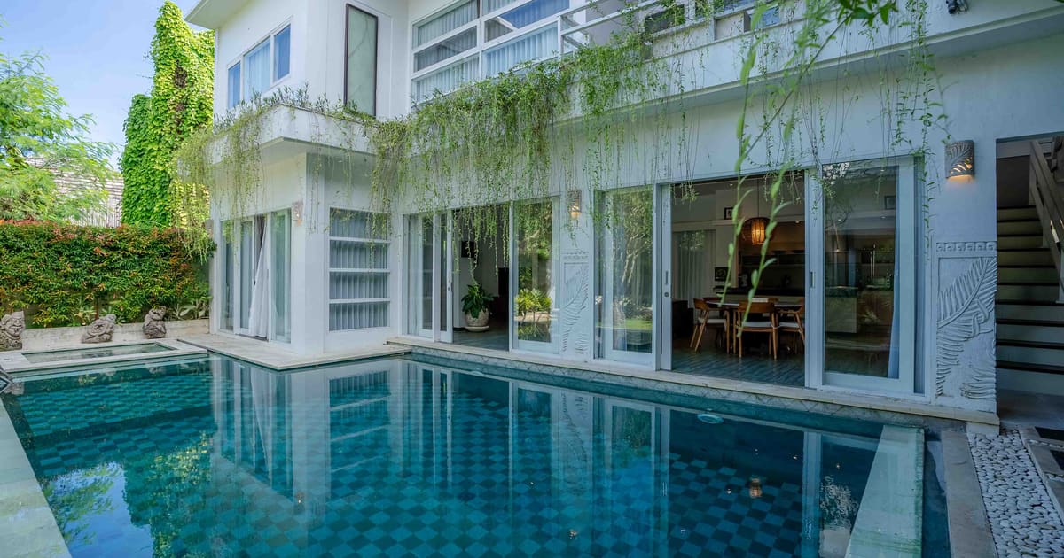 Freehold Villa Luxurious Modern Tropical 4 Br Villa In Sanur in Sanur Beach