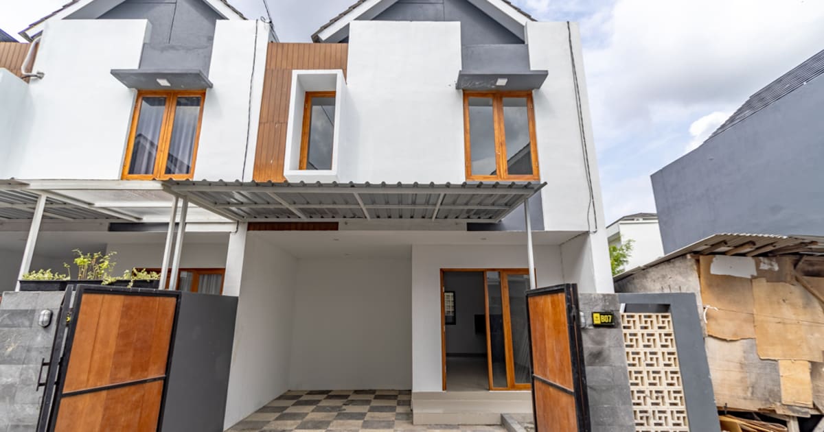 Freehold Property Modern Minimalist 3br House In West Denpasar in Denpasar Barat