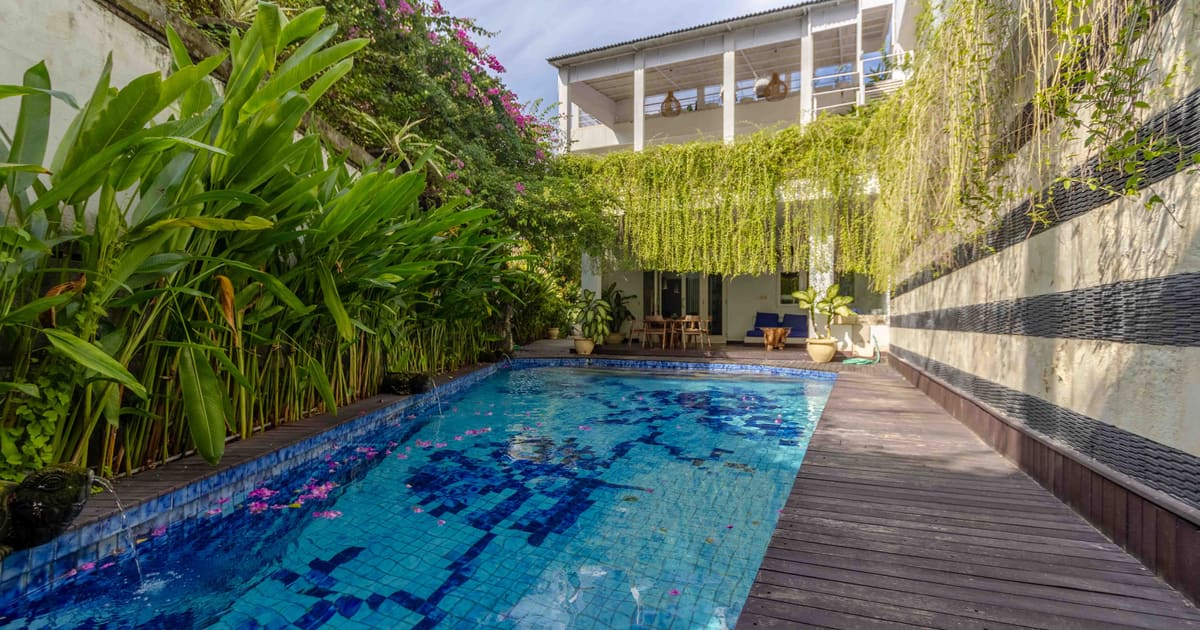 Freehold Property Luxurious Modern 5 Br House In Imam Bonjol in Denpasar Barat