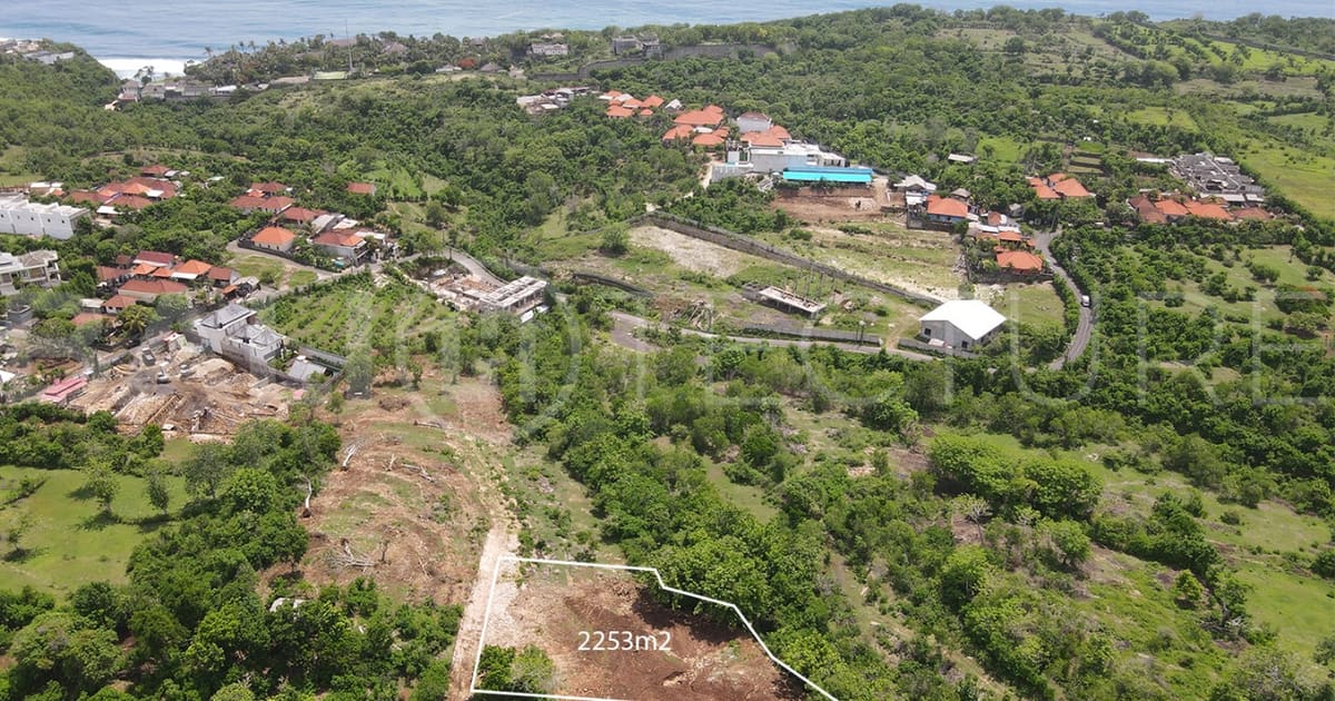 Freehold Land 2253m2 Land In Ungasan in Ungasan