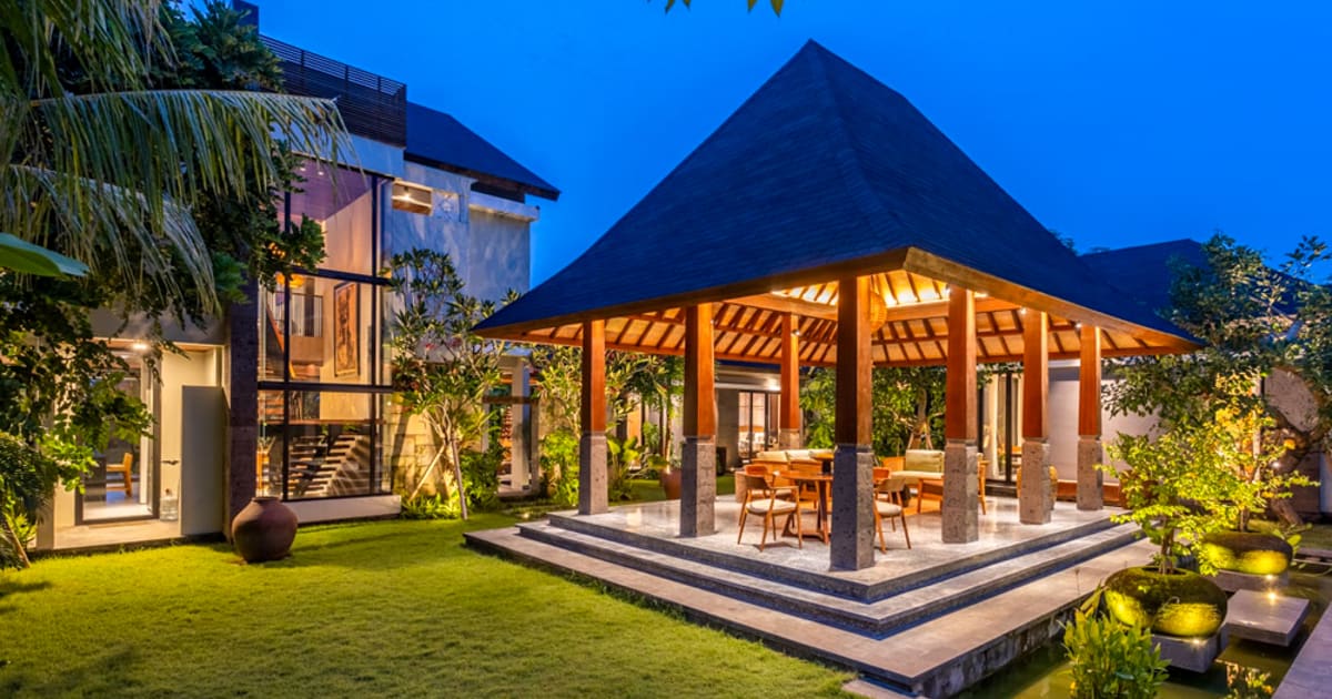 Freehold Villa Modern Luxury Villa In Canggu in Canggu