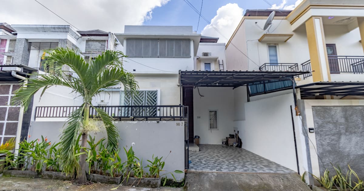 Freehold Property Modern 3br House In West Gatsu in Denpasar Barat